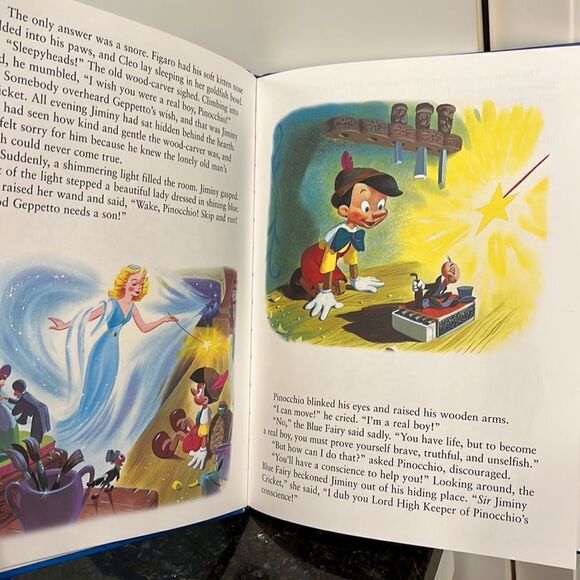Walt Disney’s Pinocchio & Peter Pan- 2 books by Storybook Favorites - Picture 4 of 10